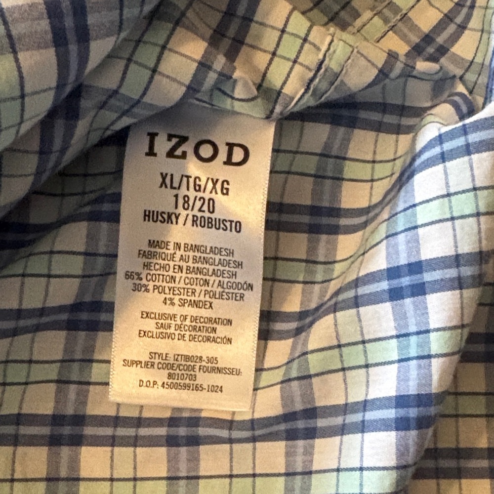 Two Izod boy’s button ups - Picture 4 of 8